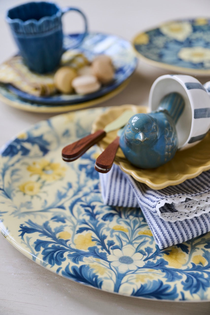 Ruffled Edge Ceramic Coffee Mug