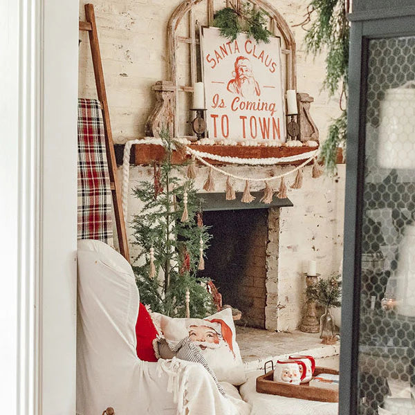 Vintage-Inspired Santa Claus is Coming to Town Distressed Metal Sign
