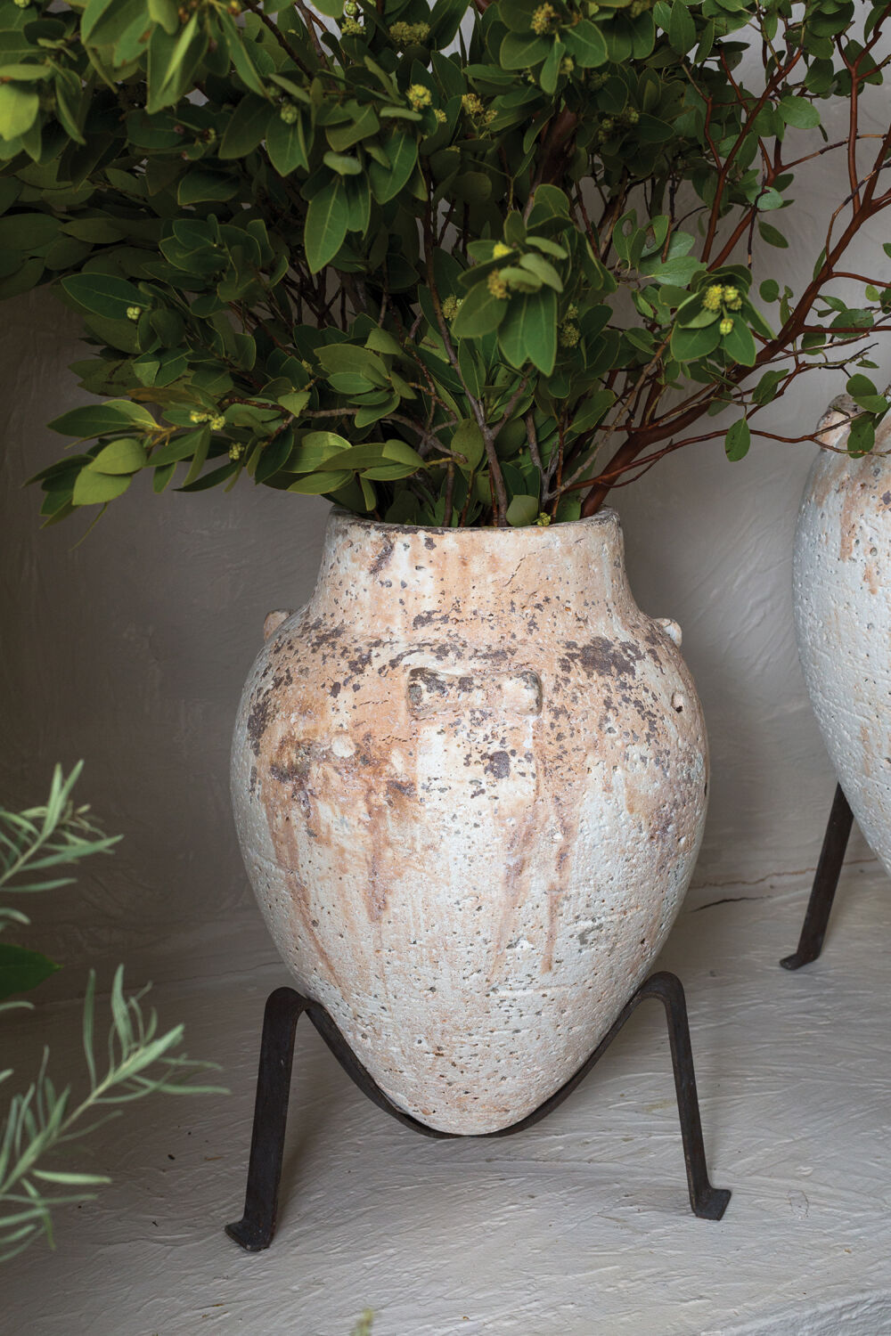 Tuscan Planter with Iron Stand
