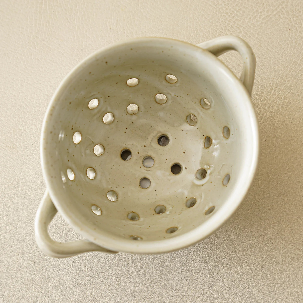 White Reactive Glaze Round Stoneware Berry Bowl