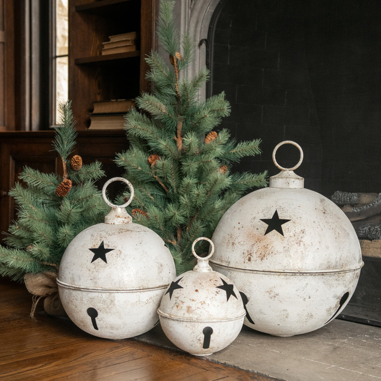 Jumbo Oversized Distressed White Star Sleigh Jingle Bell | 3 Sizes