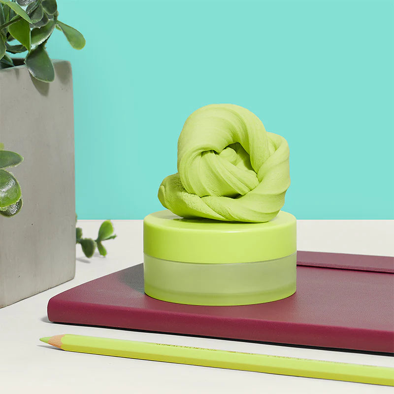 Blur Focus Putty | Speks