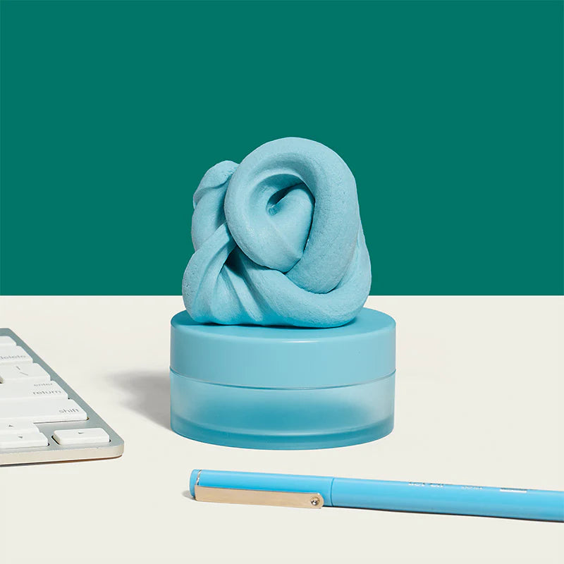 Blur Focus Putty | Speks