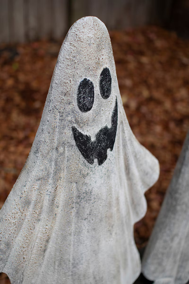 Metal Halloween Ghost Yard Decor