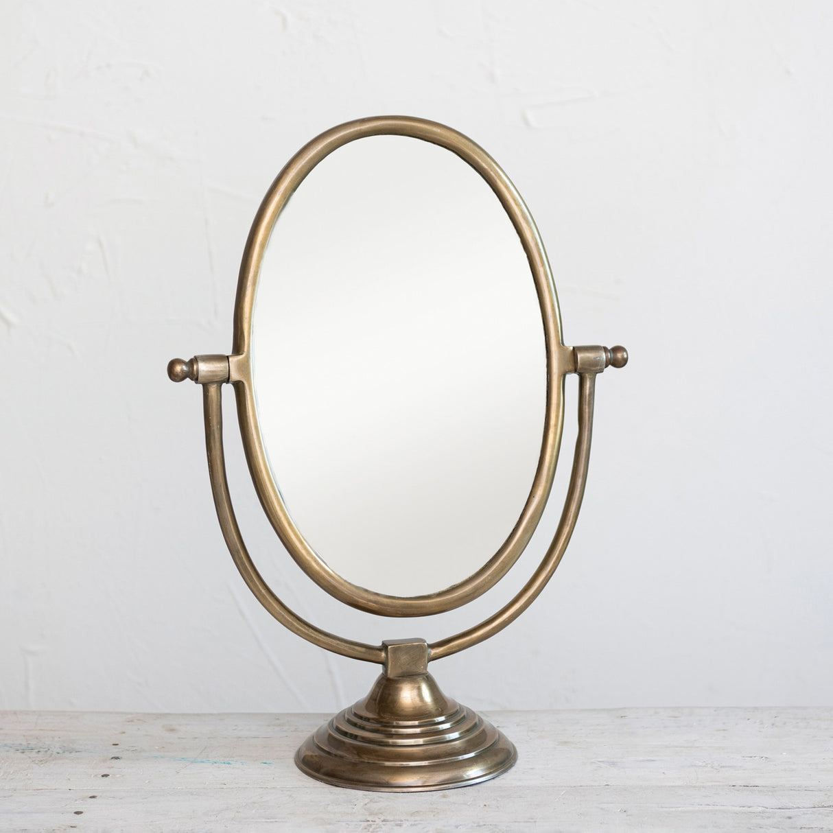 Antique Brass Aluminum Oval Vanity Mirror with Stand