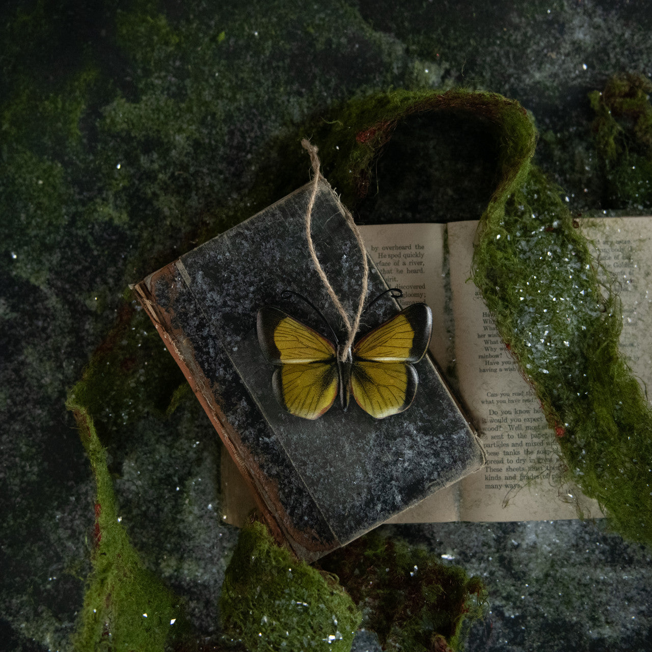 Metal Moth & Butterfly Wall Hanging Ornaments
