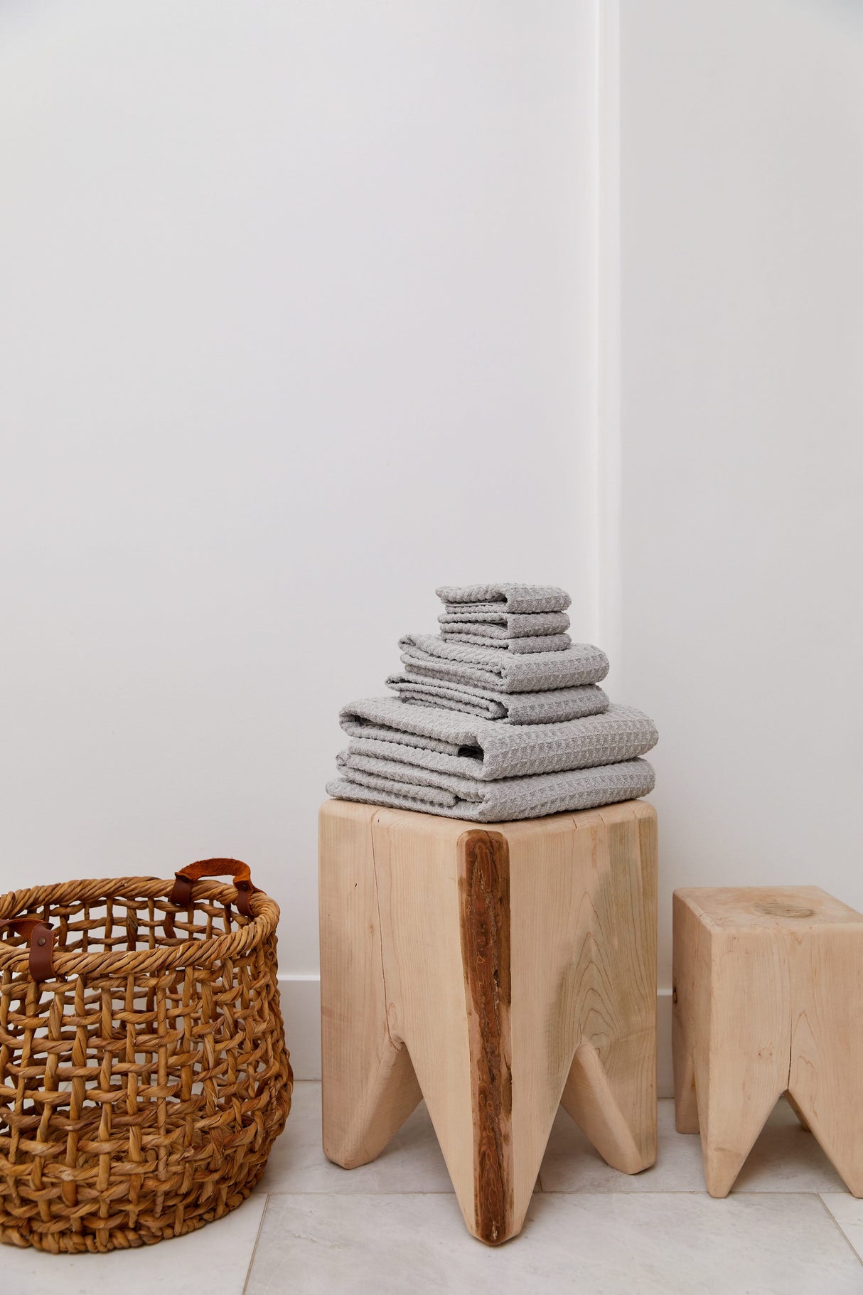 Stone Waffle Geometry Bath Towel & Washcloth