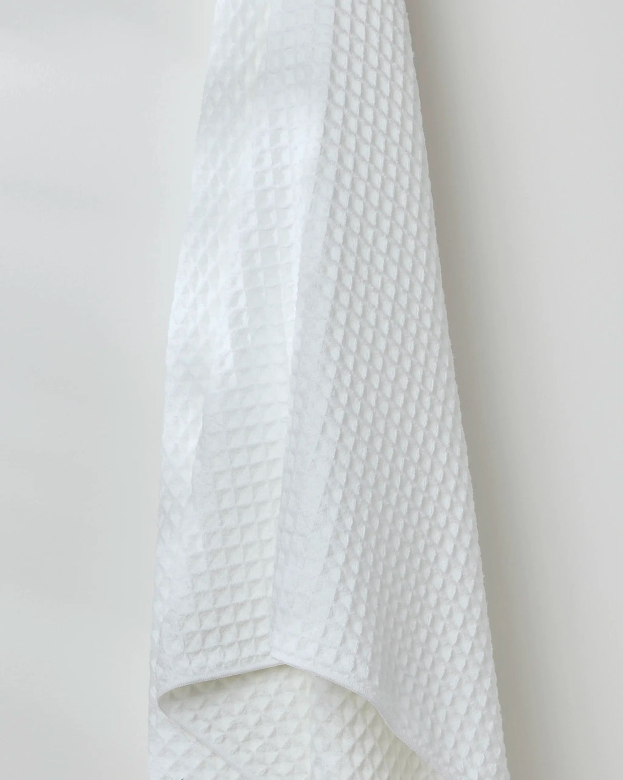 Cloud Waffle Geometry Bath Towel & Washcloth