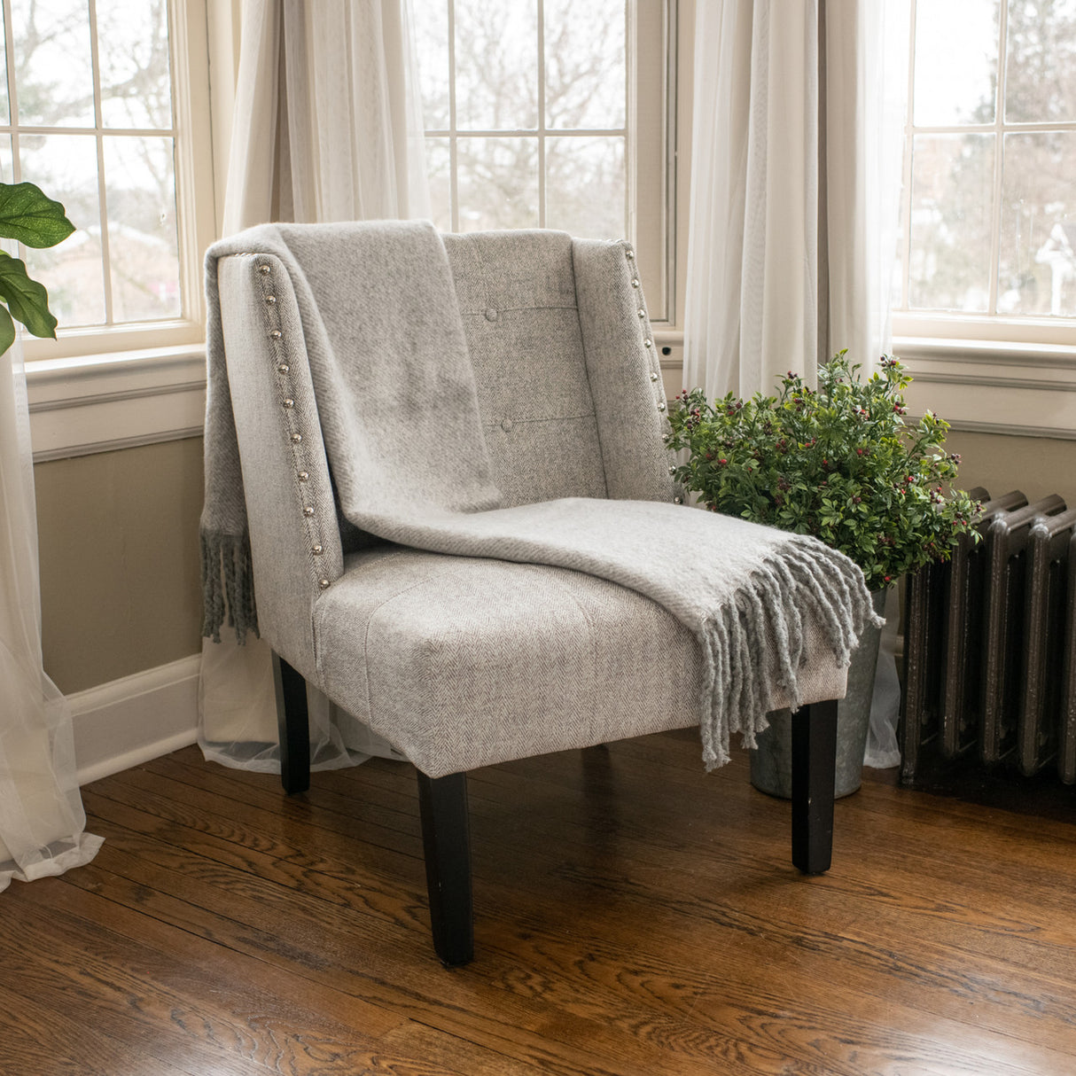 Light Grey Tassel Throw Blanket
