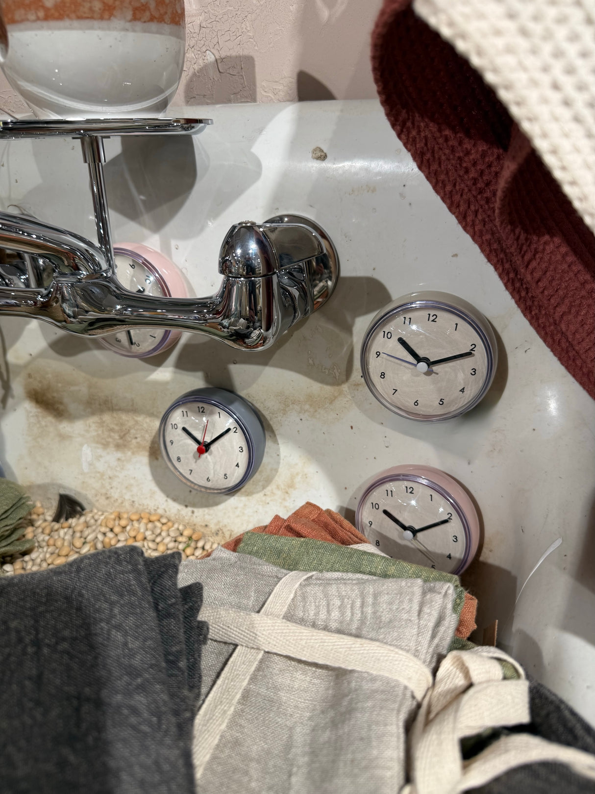 Mini Fridge Clock with Suction Cup