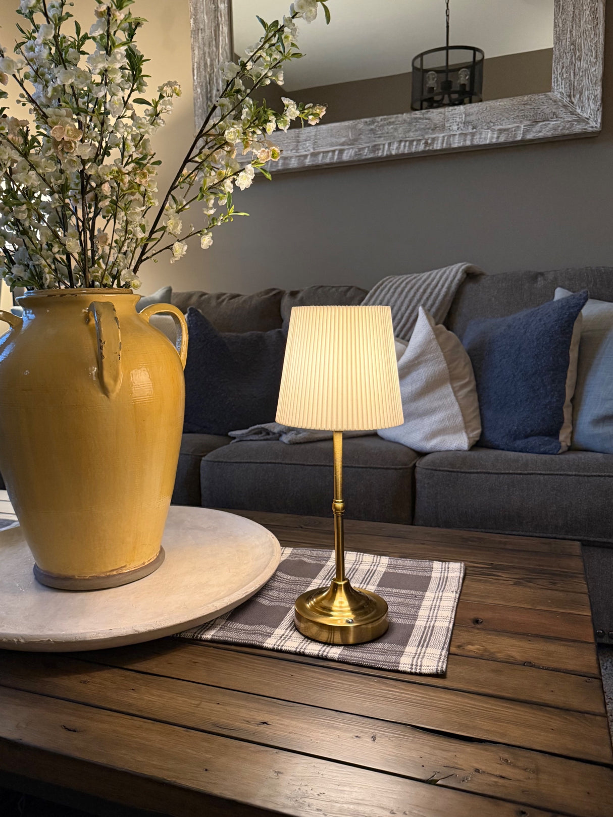 Rechargeable Touch-Control Gold LED Lamp