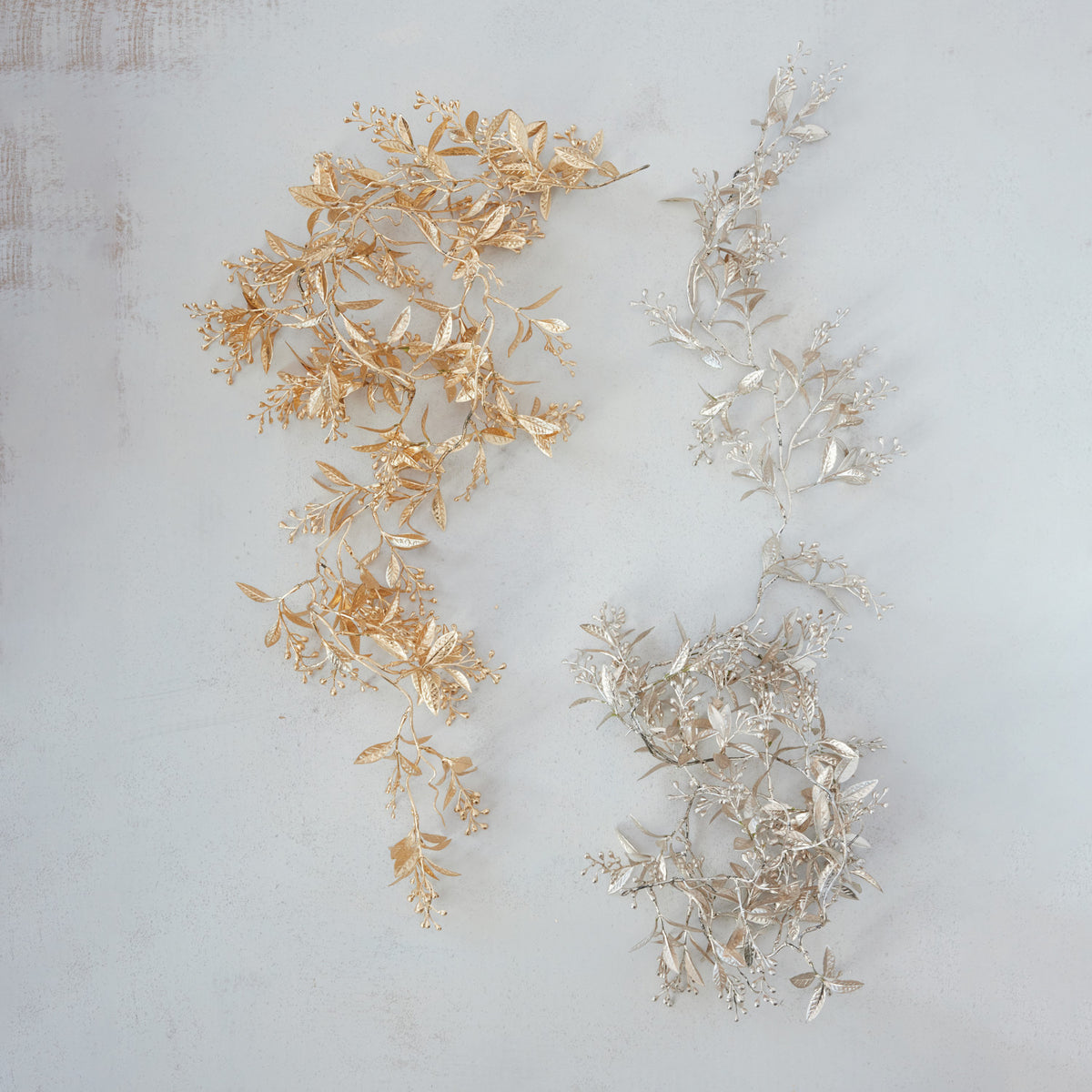 Antique Silver Leaf & Berry Garland