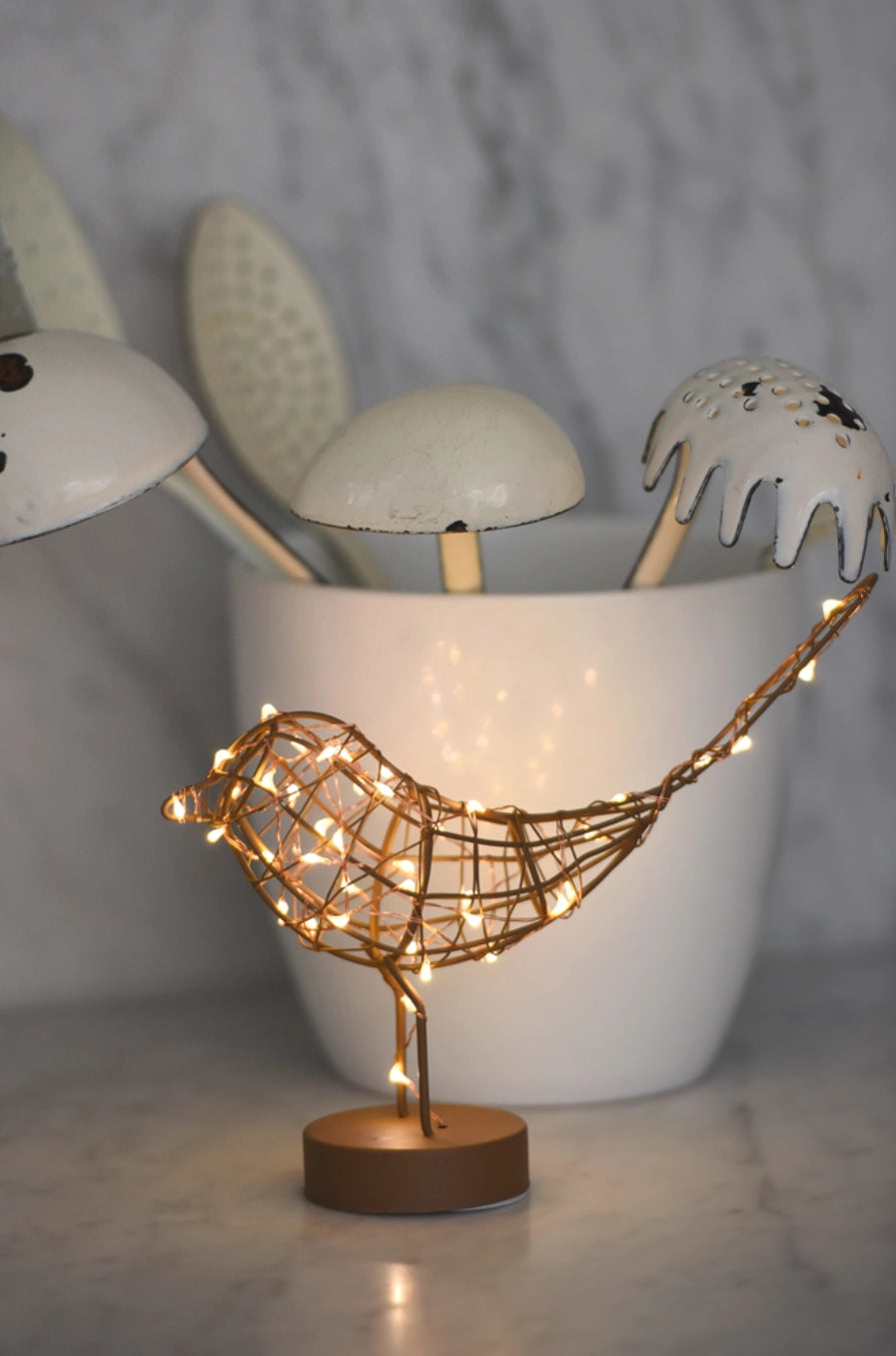 Robin Bird Wire LED Table Light