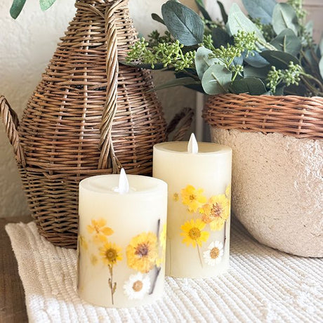 Daisy & Botanical Flameless Pillar Candle