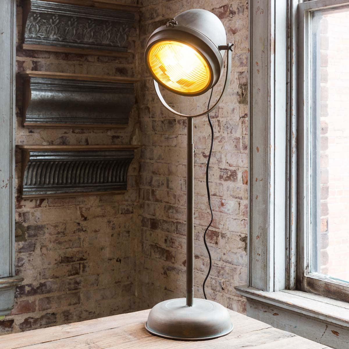 Industrial Metal Headlight Table Lamp