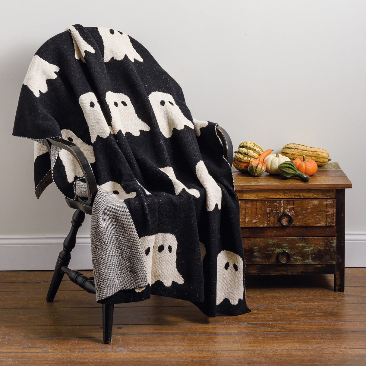 Ghost Black Knitted Throw Blanket