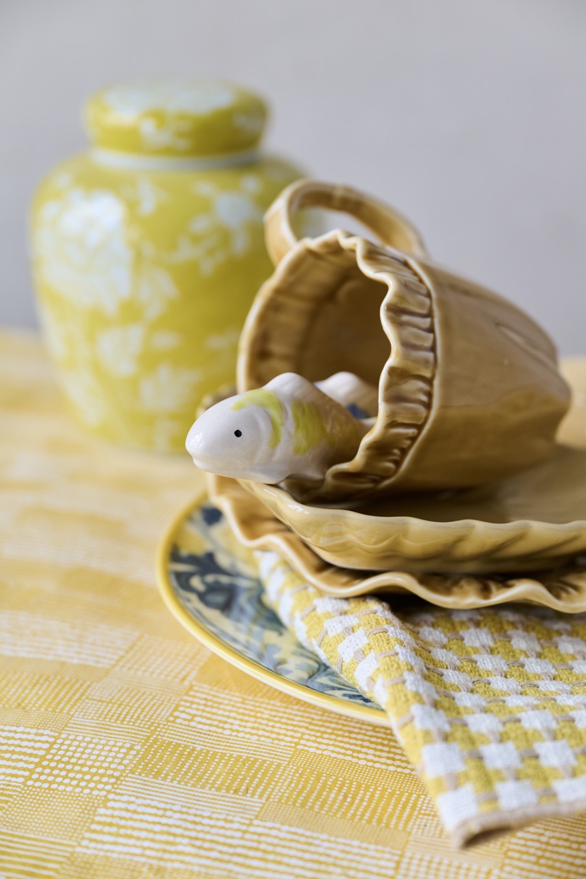 Ruffled Edge Ceramic Coffee Mug