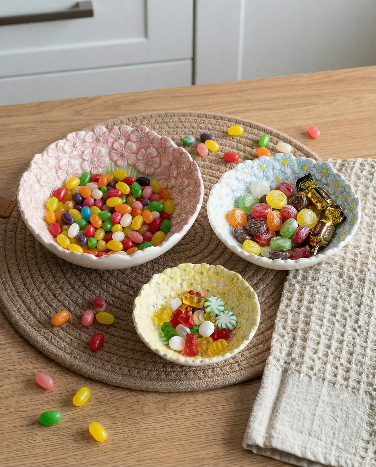 Embossed Daisy Ceramic Bowl