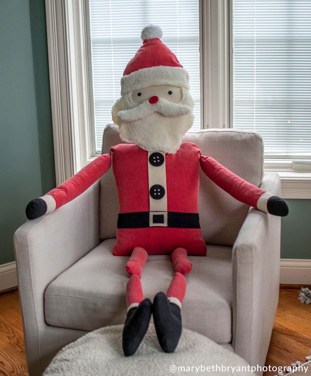 Jumbo Stuffed Santa Sitter with Interactive Sound – Rust & Cinder
