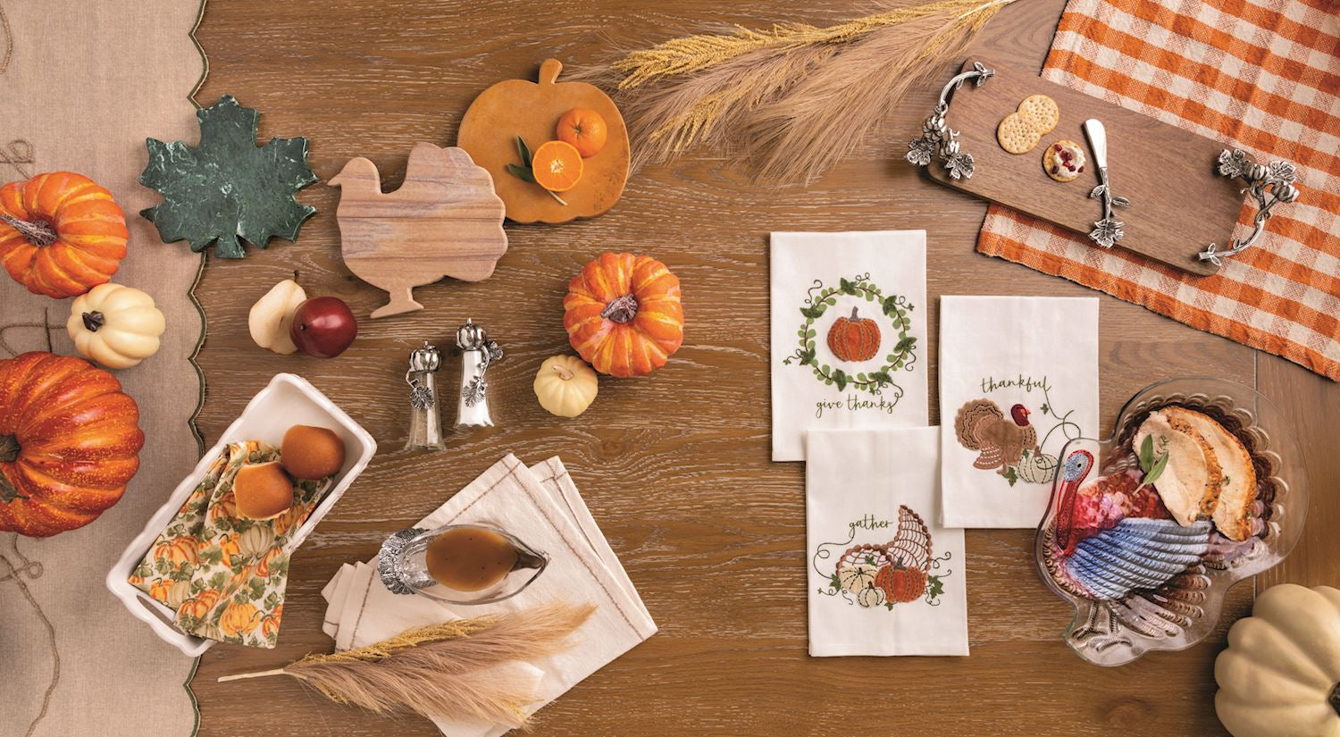 Fused Glass Turkey Platter with Hand-Painted Details - Thumbnail 2