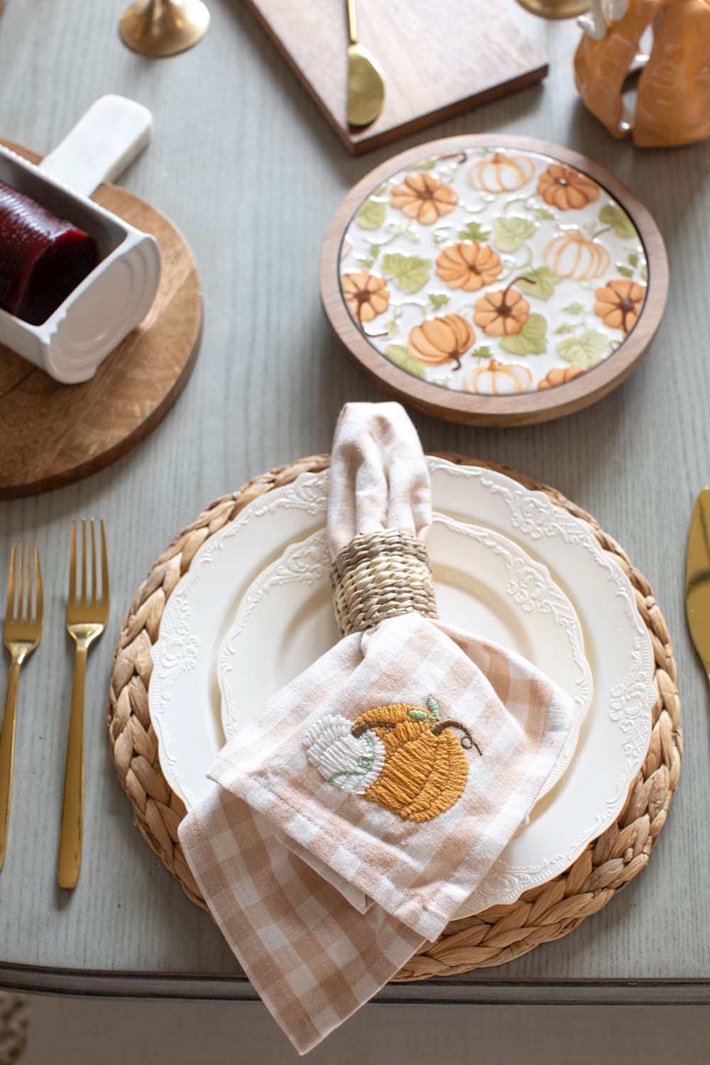 Can-Berry Ceramic Dish Set with Serving Spatula – Rust & Cinder