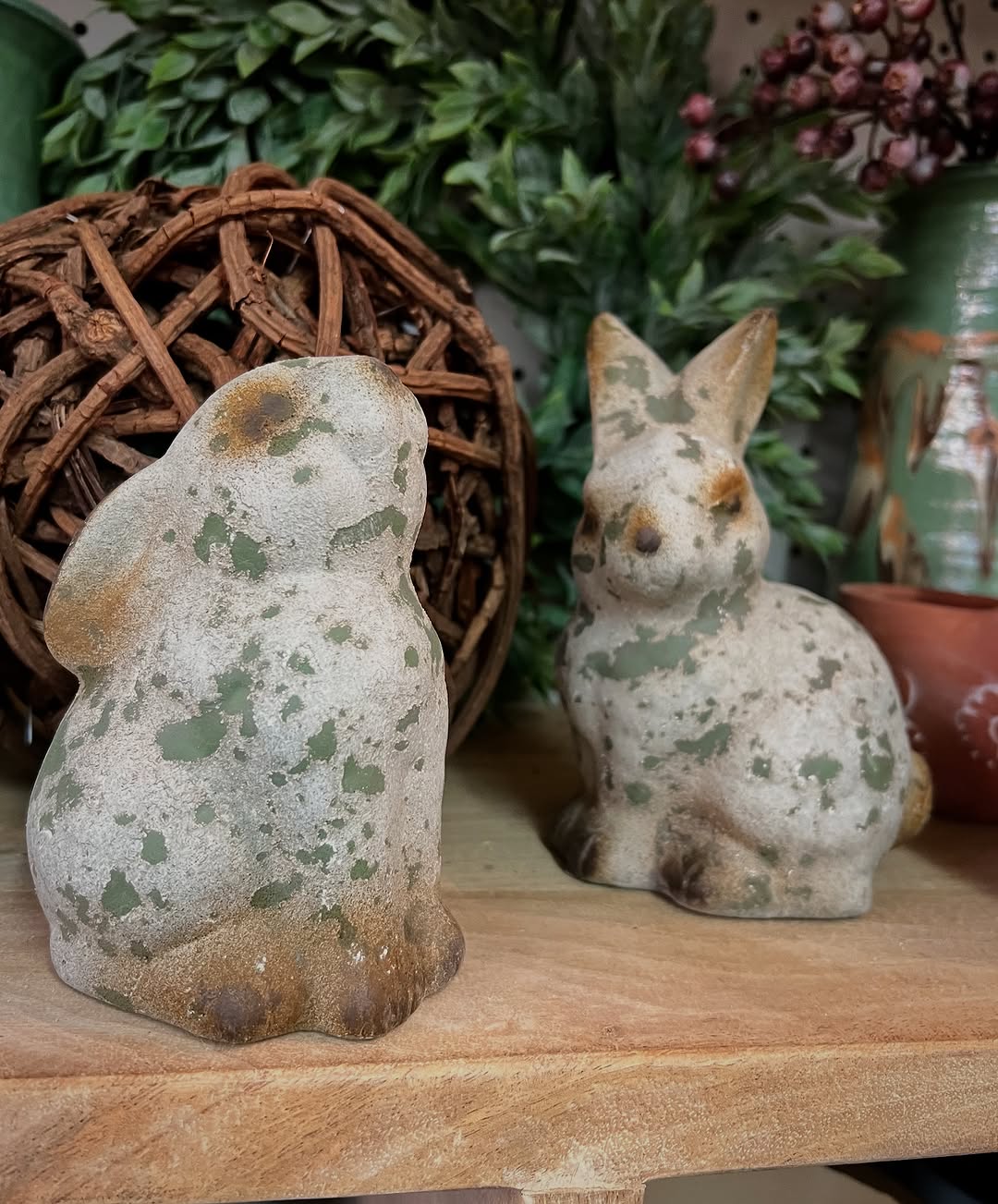 Distressed Resin Rabbit Figurine | 3 Styles