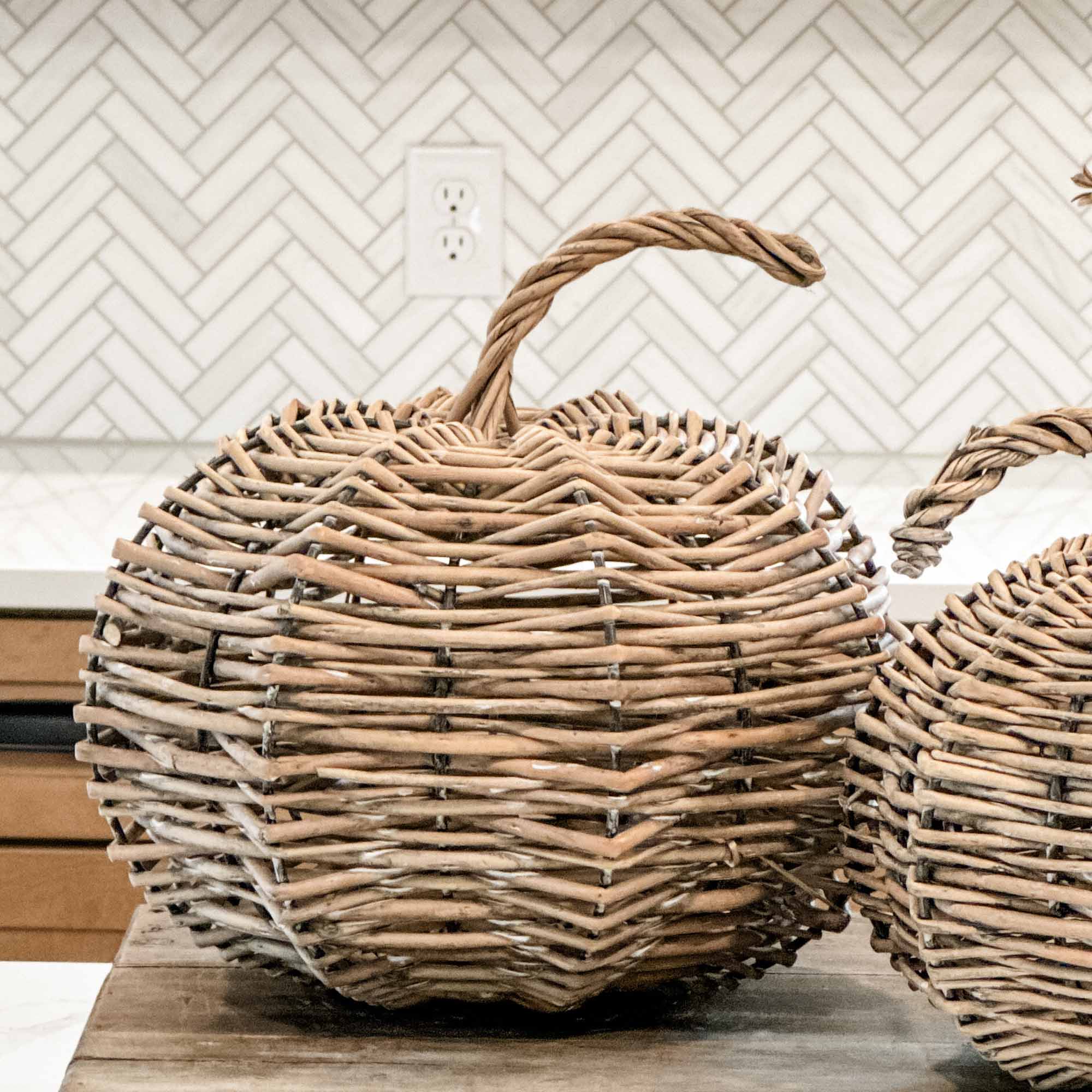 Fall Willow Pumpkin - Thumbnail 3