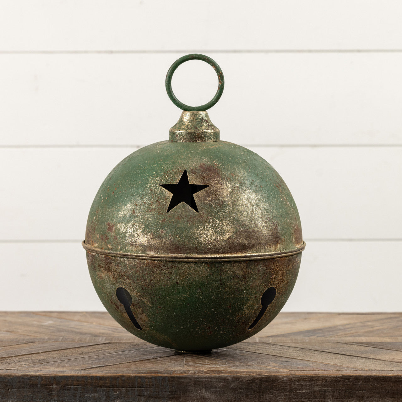 Jumbo Oversized Distressed Green Star Sleigh Jingle Bells – Rust