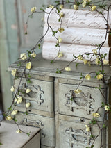 Cream Quince Blooms Garland