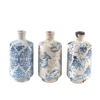 blue chinoiserie vases