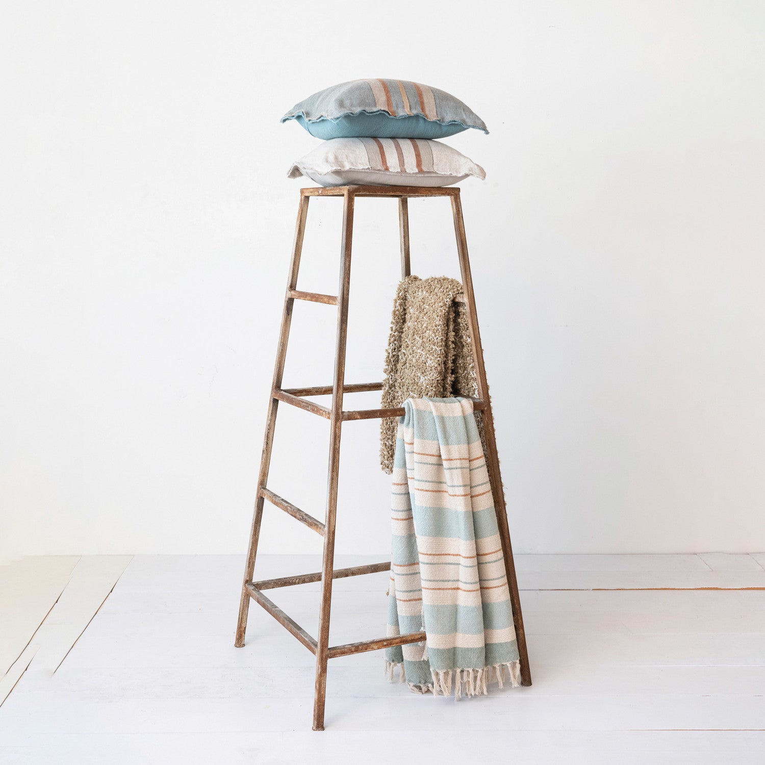 Vintage-Inspired Distressed Whitewash Decorative Metal