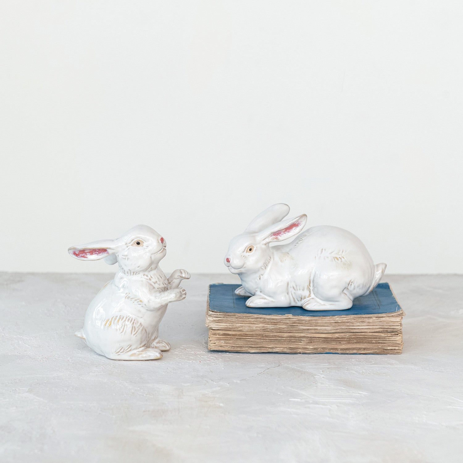 Reactive Glaze White Stoneware Ceramic Rabbit | 2 Styles – Rust & Cinder