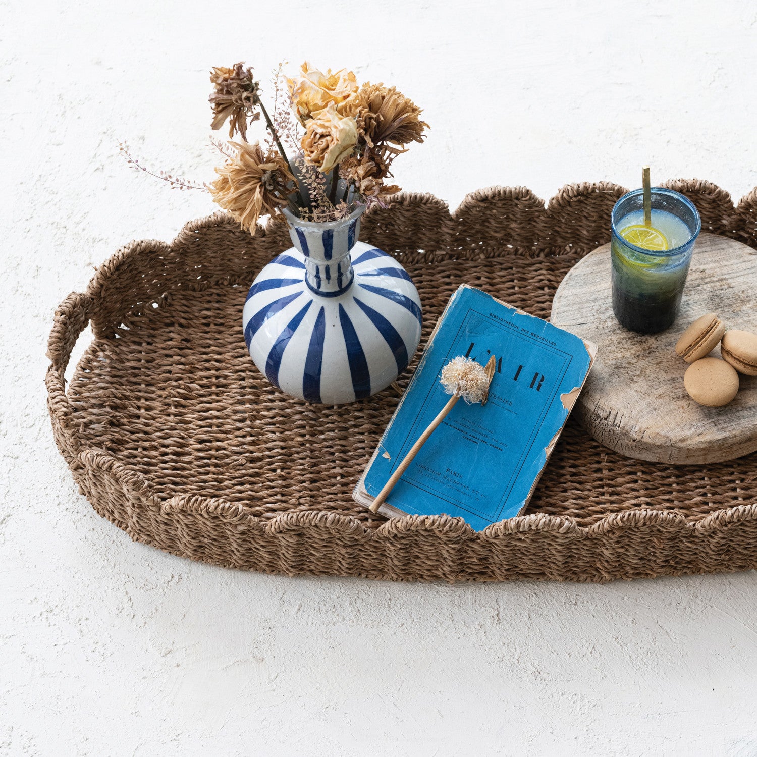 Hand-Woven Bankuan Scalloped Tray with Handles - Thumbnail 5