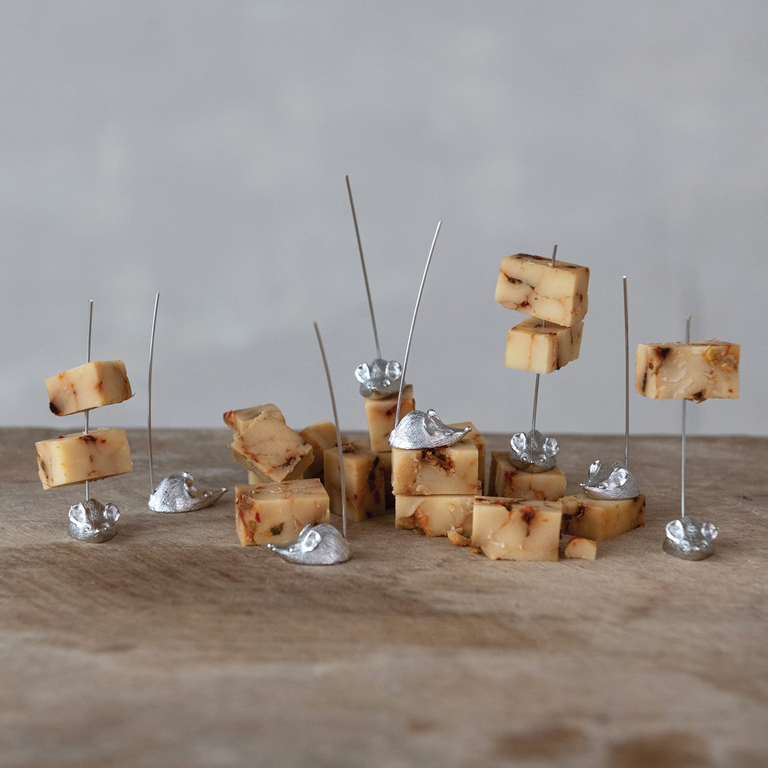Vintage-Inspired Silver Zinc Cheese Server Mice Pick Set - Thumbnail 3