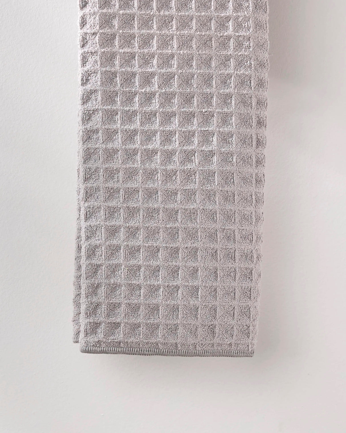 Stone Waffle Geometry Bath Towel & Washcloth