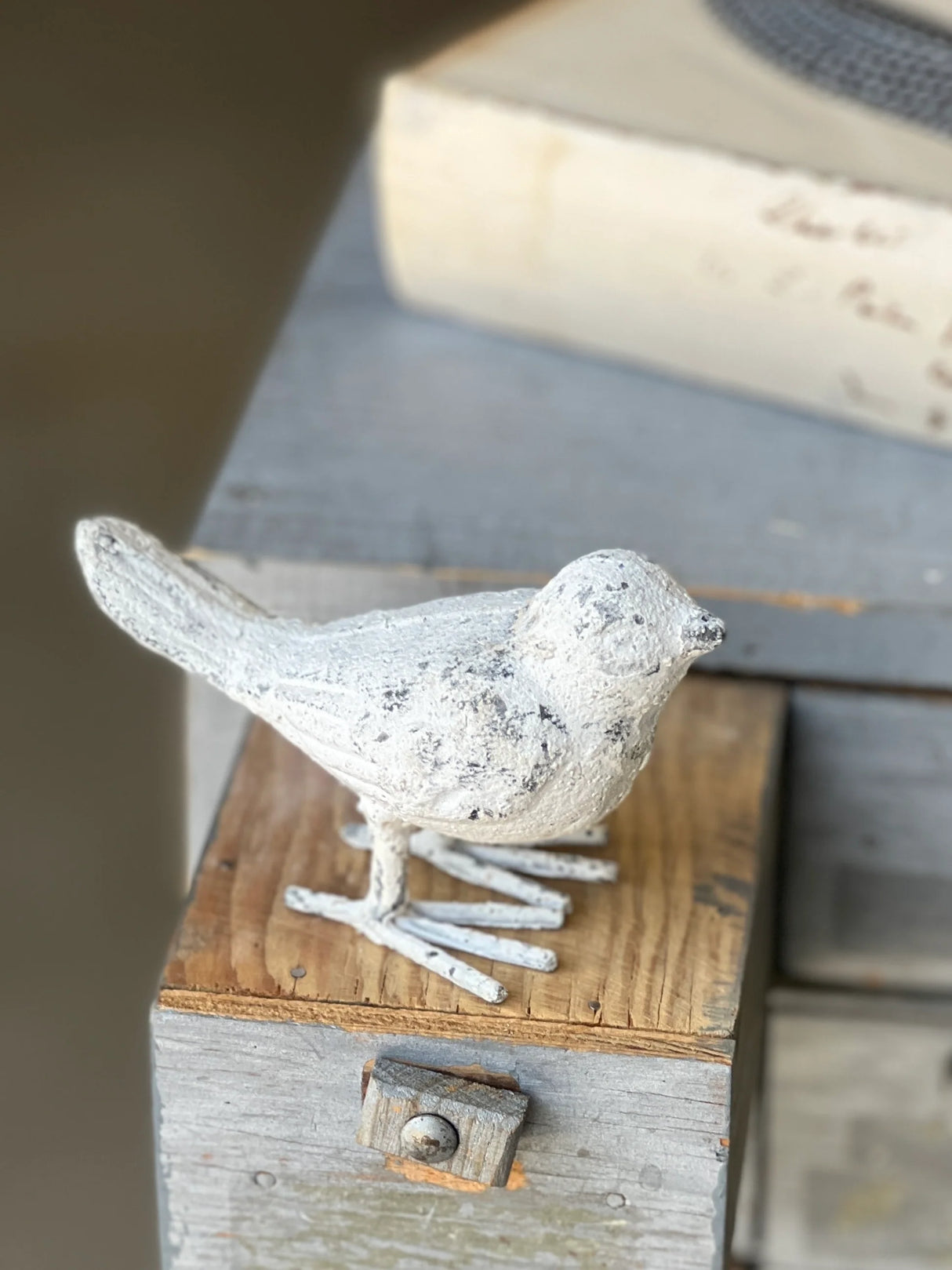 Distressed Cast Iron White Songbirds