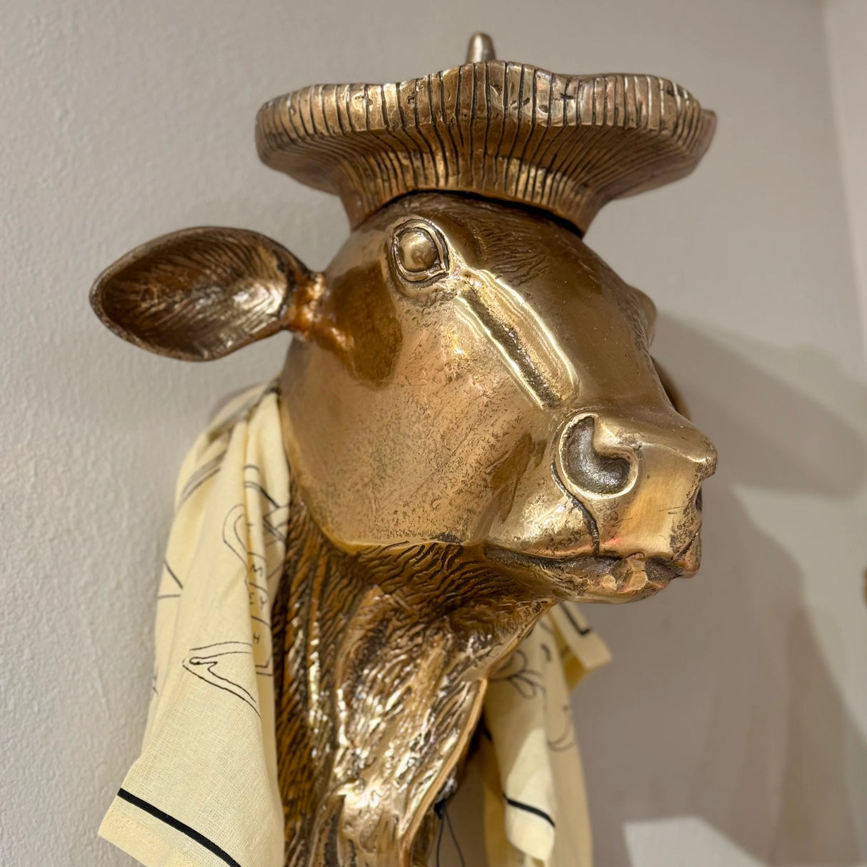 Antique Gold Aluminum Cow Head Wall Décor with Beret