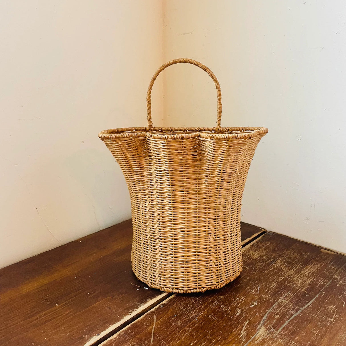 Scalloped Rattan Wall Basket with Handle