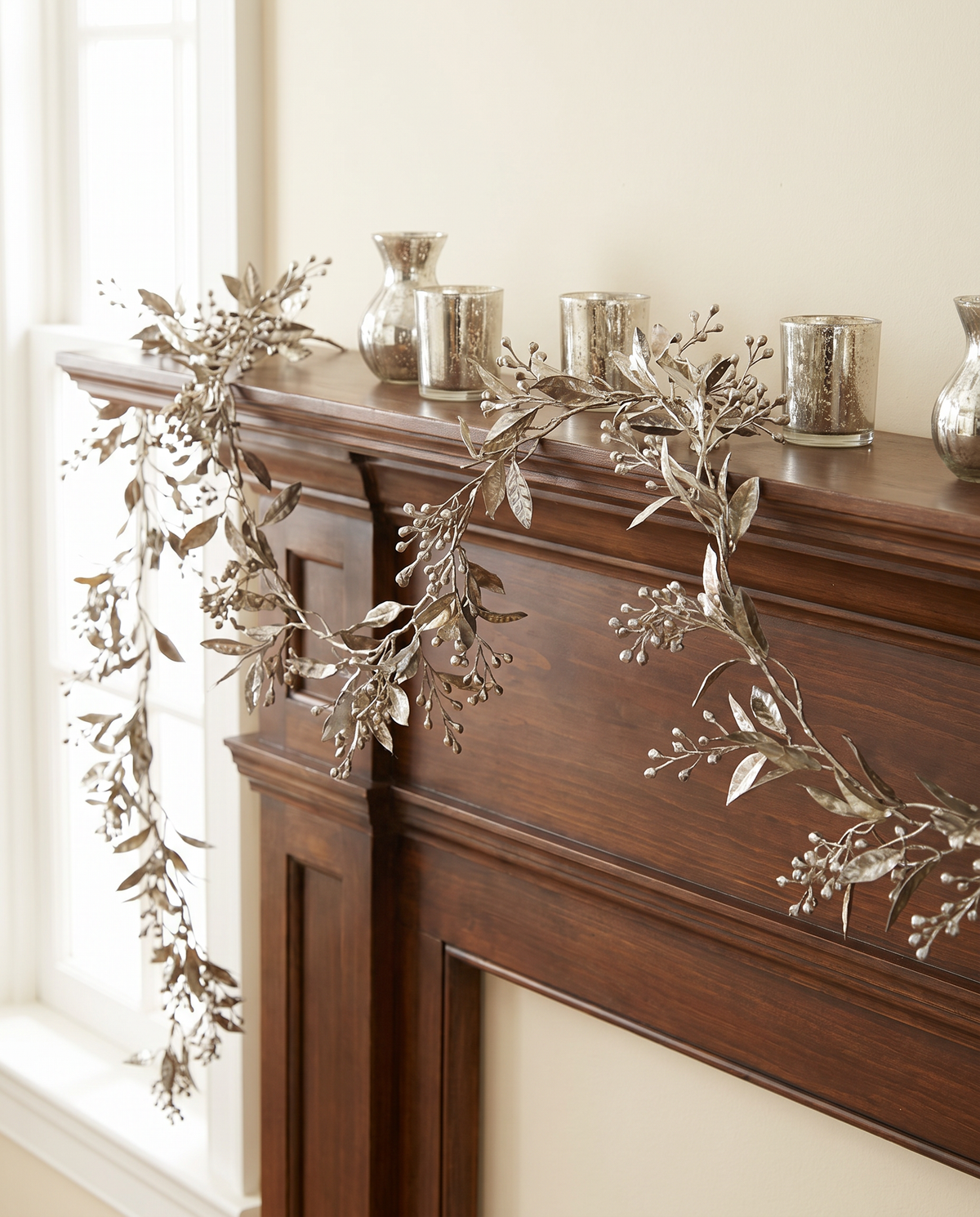 Antique Silver Leaf & Berry Garland