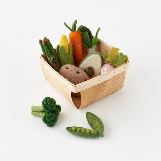 Felt Farmers Market Vegetables with Wooden Crate | Set of 9