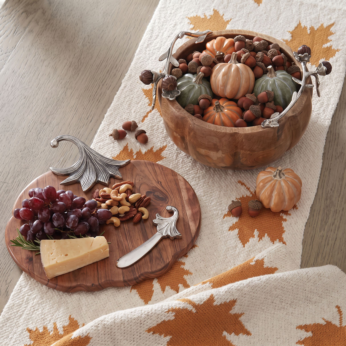 Brown Wood Acorns (Bag of 75)