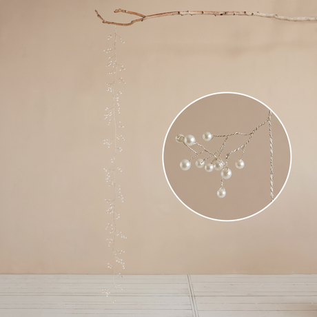 Faux Pearl & Gold Wire Garland