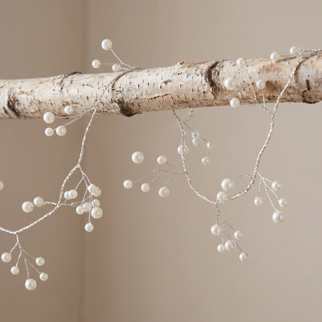 Faux Pearl & Gold Wire Garland