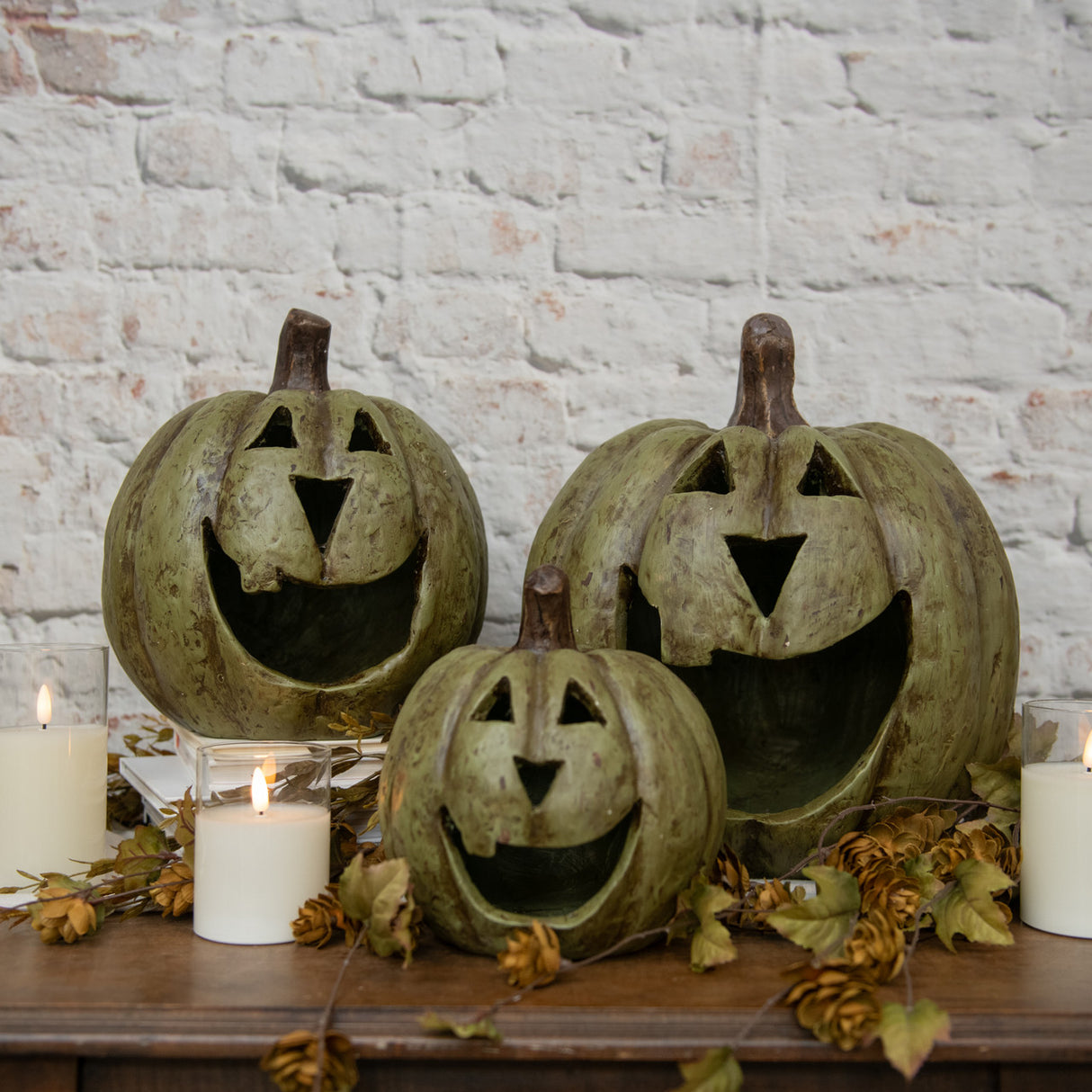 green vintage big mouth pumpkin by ragon house
