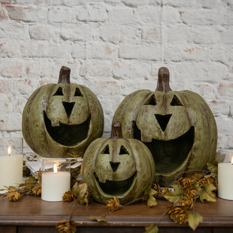 green vintage big mouth pumpkin by ragon house