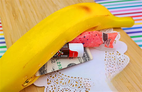 Banana Zipper Coin Purse