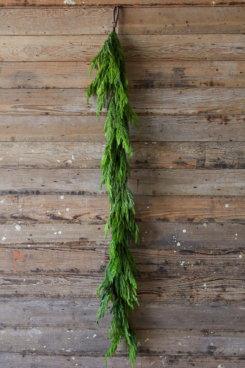 Real Touch Norfolk Pine Christmas Garland - Thumbnail 3