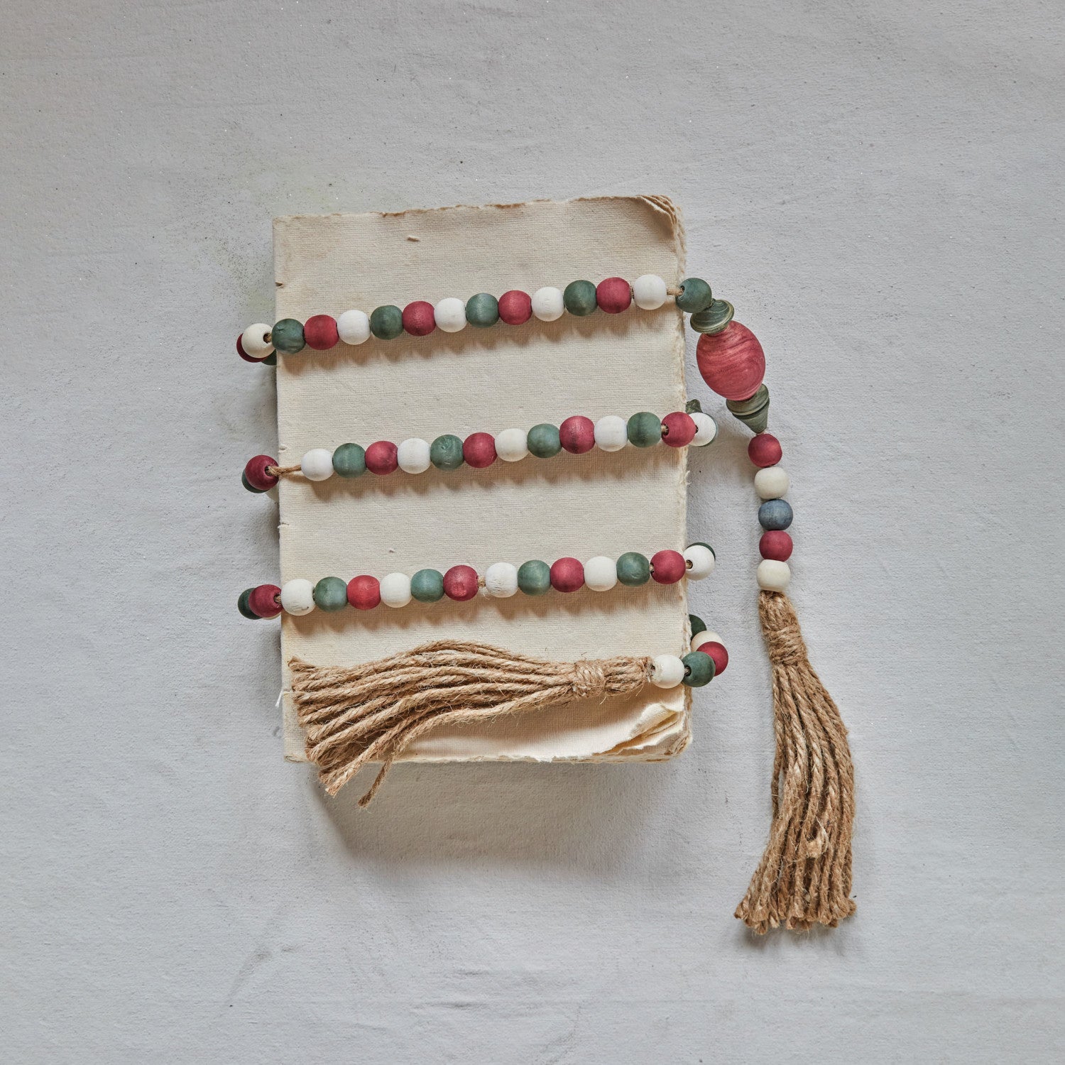 Christmas Paulownia Wood Bead Garland with Jute Tassels - Thumbnail 3