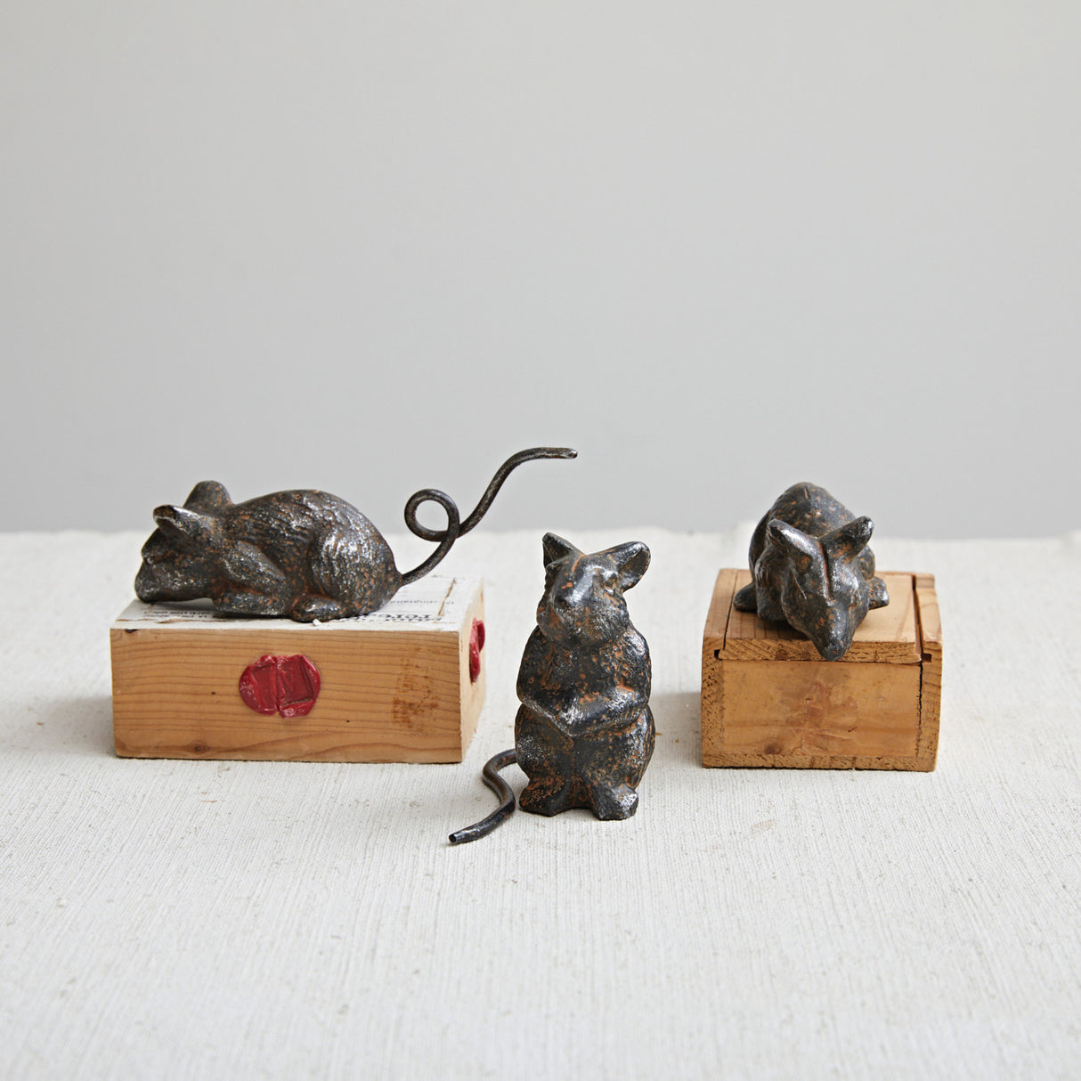 Distressed Rustic Cast Iron Metal Mice