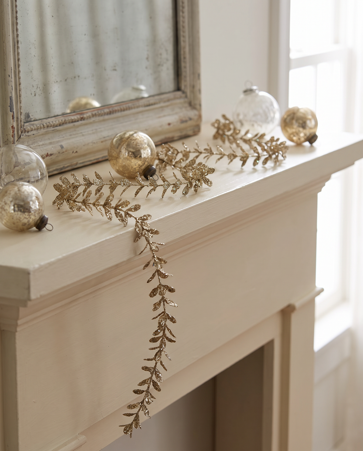 Champagne Glitter Faux Boxwood Garland